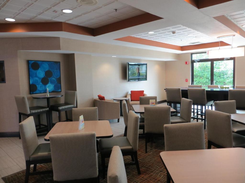 Country Inn & Suites By Radisson, Wolfchase-Memphis, Tn מראה חיצוני תמונה