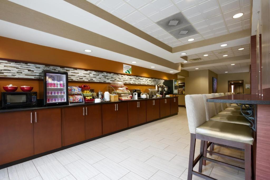 Country Inn & Suites By Radisson, Wolfchase-Memphis, Tn מראה חיצוני תמונה